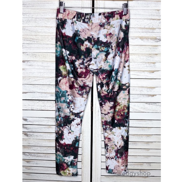 American Eagle | Hi-Rise Photo Real Legging - Picture 3 of 7